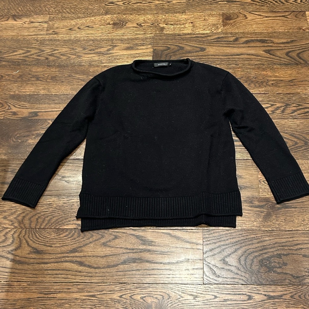 Zesica Black Crewneck Sweater